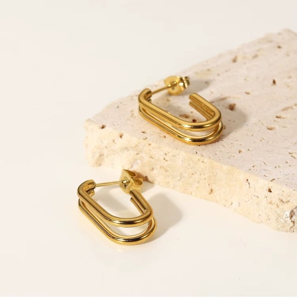 18K Gold Plated Hoop Earrings - Picture 4 of 6